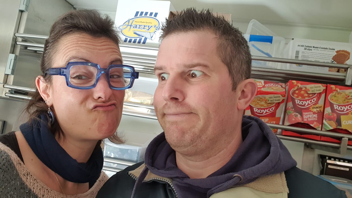Dikkies Cremke - de lekkerste ijsjes in de buurt van Beerse met ijscoupes voor jong en oud. Ook honden welkom. Wandelaars kunnen bij Dikkies genieten van ijscrème, sangria's, appelgebak, warme wafels, wijnen, bieren, frisdranken en cocktails. Ook ijstaarten op bestelling beschikbaar. Of huur onze ijskar voor uw event!